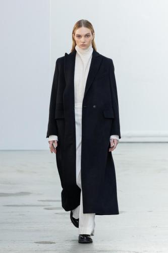 Nehera fw23 runway press look 22