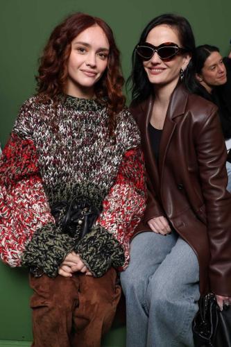 Loewe : Front Row - Paris Fashion Week - Womenswear Fall/Winter 2024-2025