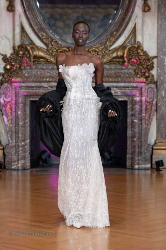 R-EseAzenaborFW26-040-40