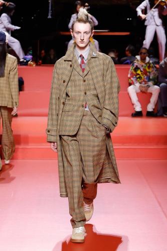 RUNWAY LOOKS FW23 HD 05