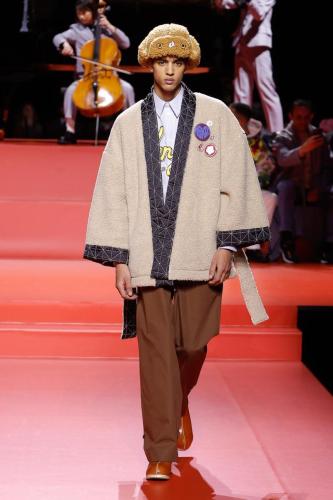 RUNWAY LOOKS FW23 HD 06