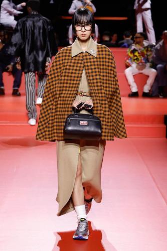 RUNWAY LOOKS FW23 HD 13