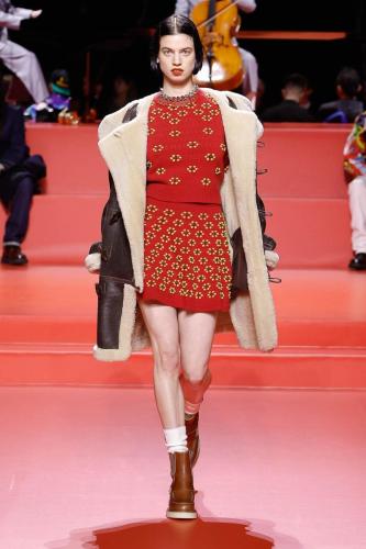 RUNWAY LOOKS FW23 HD 15