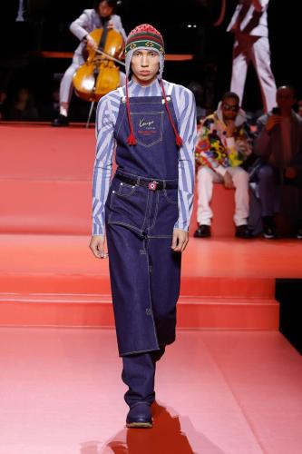 RUNWAY LOOKS FW23 HD 18