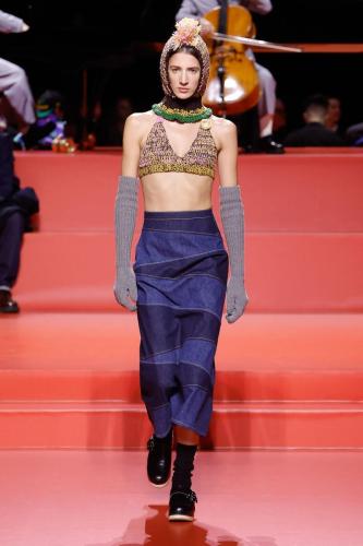 RUNWAY LOOKS FW23 HD 22