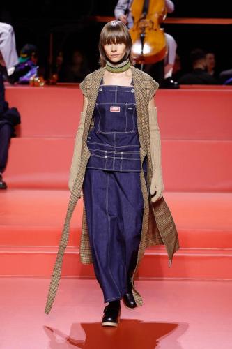 RUNWAY LOOKS FW23 HD 27