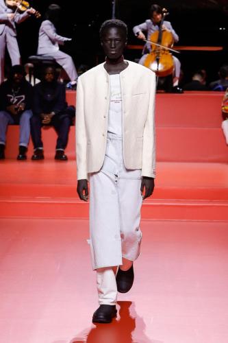 RUNWAY LOOKS FW23 HD 33