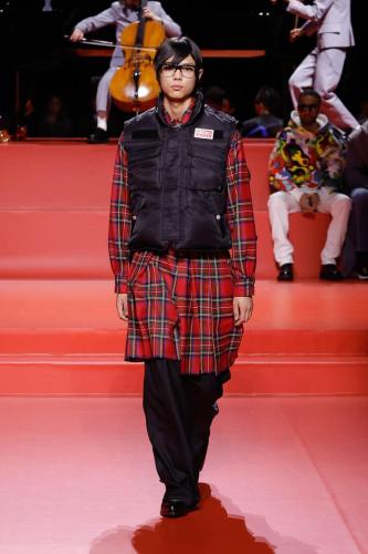 RUNWAY LOOKS FW23 HD 46