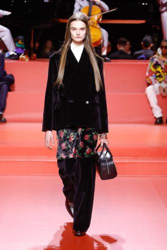 RUNWAY LOOKS FW23 HD 57