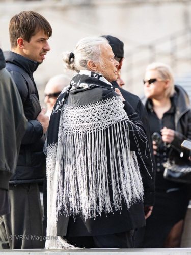 RickOwn-Outside-PFW-251002-41-15
