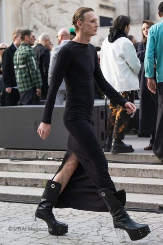 RickOwn-Outside-PFW-251002-72-25
