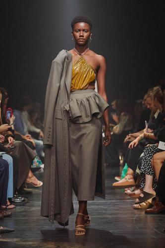 Rokh ss24 runway press look34