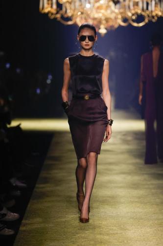 SAINT-LAURENT WINTER23-WOMEN RUNWAY-FRONT 13 HR