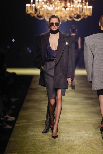SAINT-LAURENT WINTER23-WOMEN RUNWAY-FRONT 15 HR