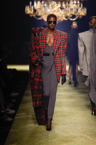 SAINT-LAURENT WINTER23-WOMEN RUNWAY-FRONT 17 HR