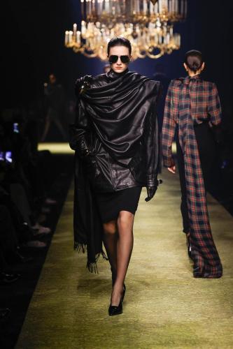 SAINT-LAURENT WINTER23-WOMEN RUNWAY-FRONT 29 HR
