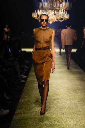 SAINT-LAURENT WINTER23-WOMEN RUNWAY-FRONT 36 HR
