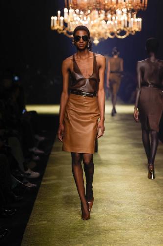 SAINT-LAURENT WINTER23-WOMEN RUNWAY-FRONT 38 HR