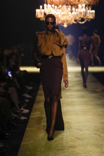 SAINT-LAURENT WINTER23-WOMEN RUNWAY-FRONT 39 HR