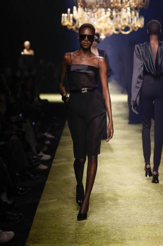 SAINT-LAURENT WINTER23-WOMEN RUNWAY-FRONT 44 HR
