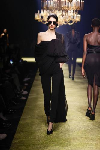 SAINT-LAURENT WINTER23-WOMEN RUNWAY-FRONT 45 HR