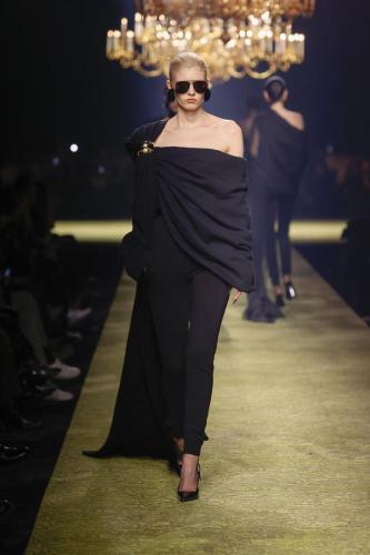 SAINT-LAURENT WINTER23-WOMEN RUNWAY-FRONT 46 HR