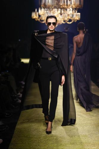 SAINT-LAURENT WINTER23-WOMEN RUNWAY-FRONT 50 HR