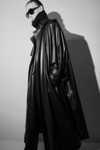 SAINT-LAURENT WINTER23 BACKSTAGE 08 HR