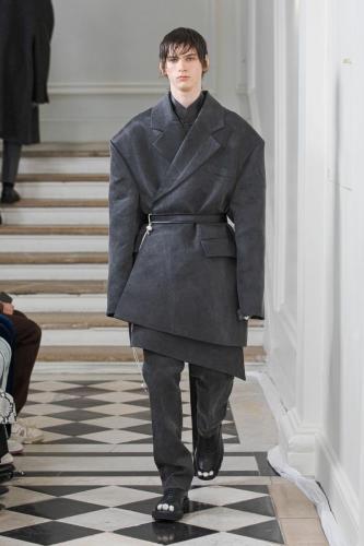 Sean-Suen fw23 runway press look22