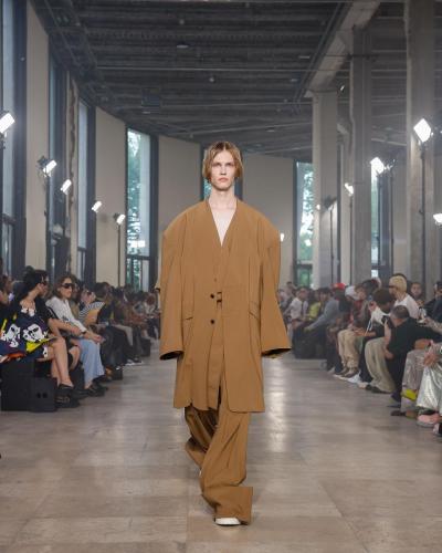 Songzio ss24 runway press look05