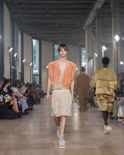 Songzio ss24 runway press look07