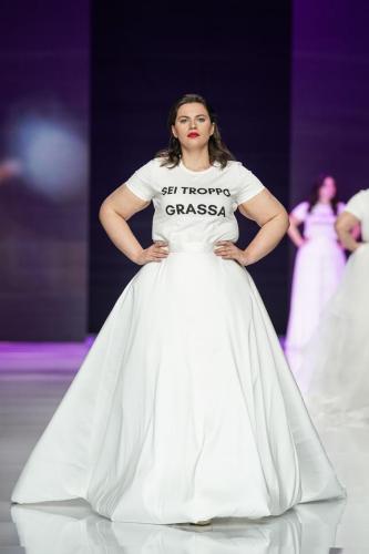 Sposa-Curvy-@Si-Sposaitalia-Collezioni-2024-8