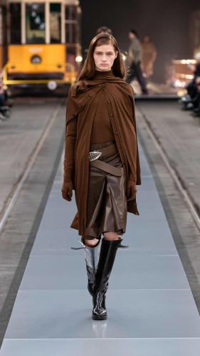 TODS MFW FW 24-25 WOMENS LOOK 18 A