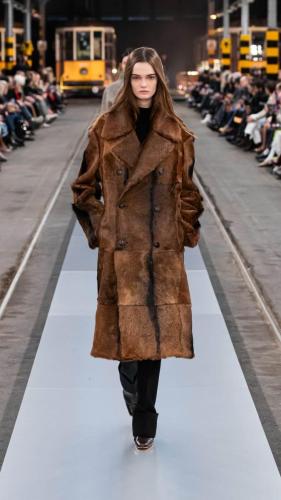 TODS MFW FW 24-25 WOMENS LOOK 21 A