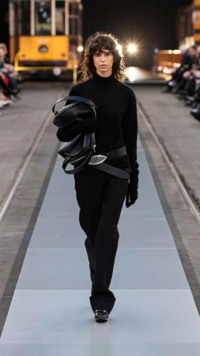 TODS MFW FW 24-25 WOMENS LOOK 40 A