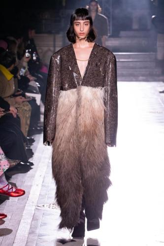 Uma-Wang-RTW-FW23-Look-06