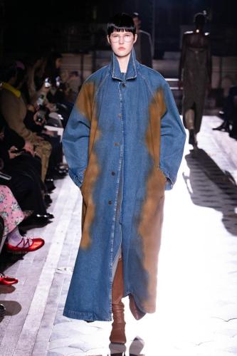 Uma-Wang-RTW-FW23-Look-10