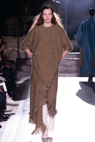 Uma-Wang-RTW-FW23-Look-19