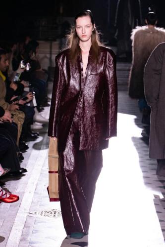 Uma-Wang-RTW-FW23-Look-21