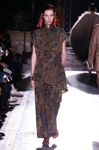 Uma-Wang-RTW-FW23-Look-26