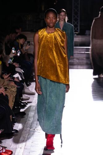 Uma-Wang-RTW-FW23-Look-27
