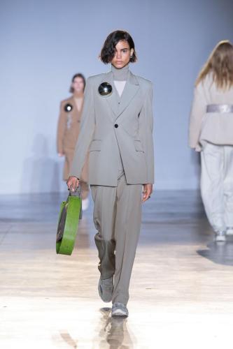 Wooyoungmi fw23 runway press look06