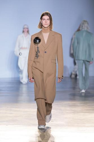 Wooyoungmi fw23 runway press look07