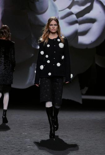 chanel 009 fw-2023-24-rtw-HD