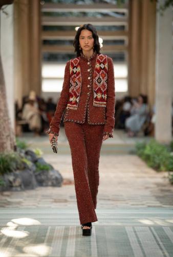 chanel 010 2022-23-metiers-dart-show-HD