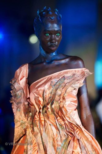 lenchanteur-details-12