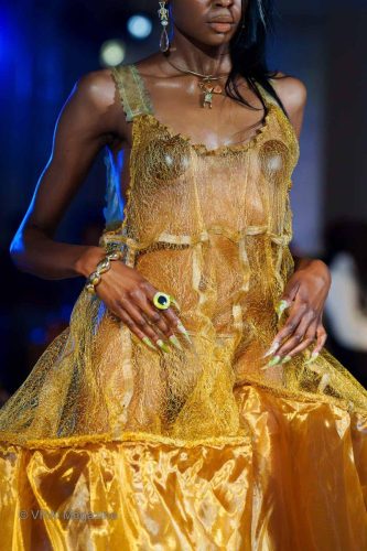 lenchanteur-details-13