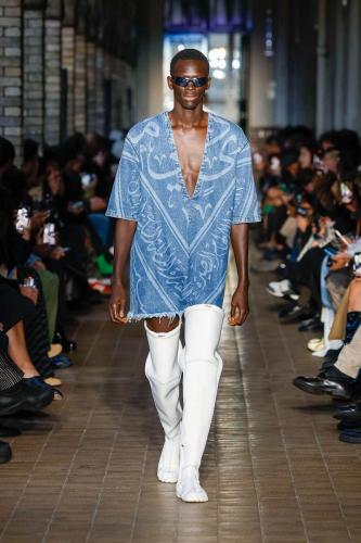 look0006