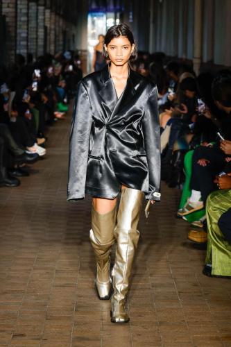look0016