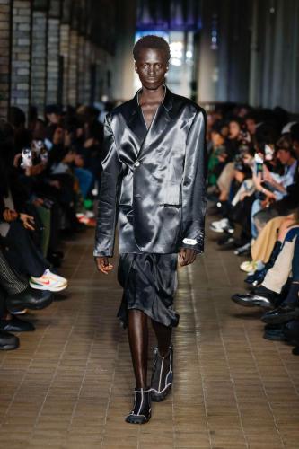 look0024